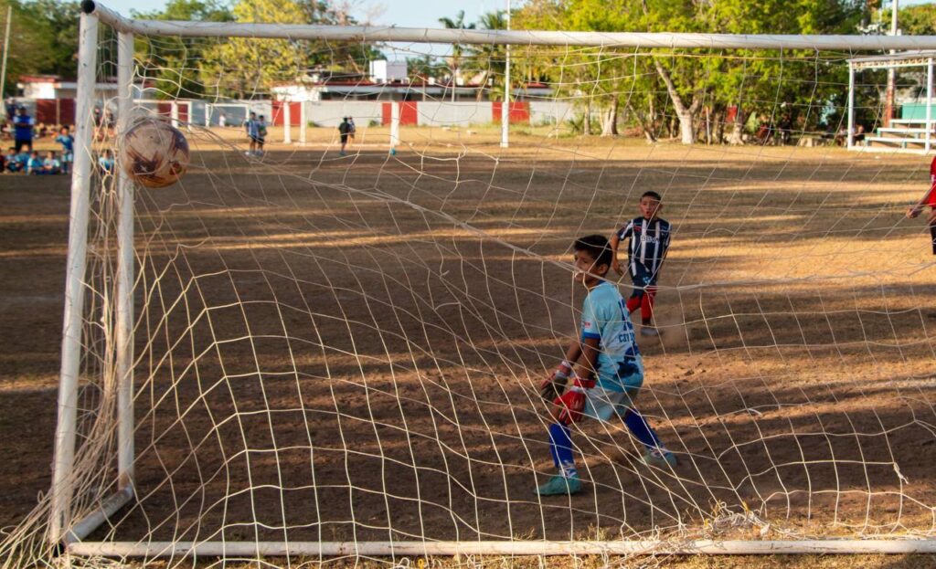 Delfines vs Rayados Cozumel 10